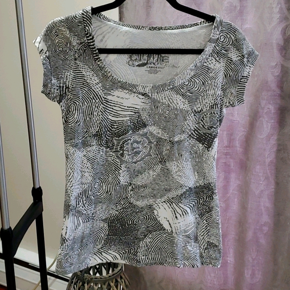 100% Cotton Ladies’ Scoop Neck T-Shirt